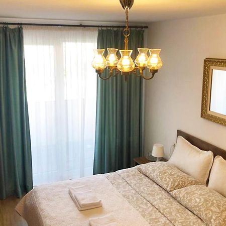 Elegantza Suites Braşov Exterior foto